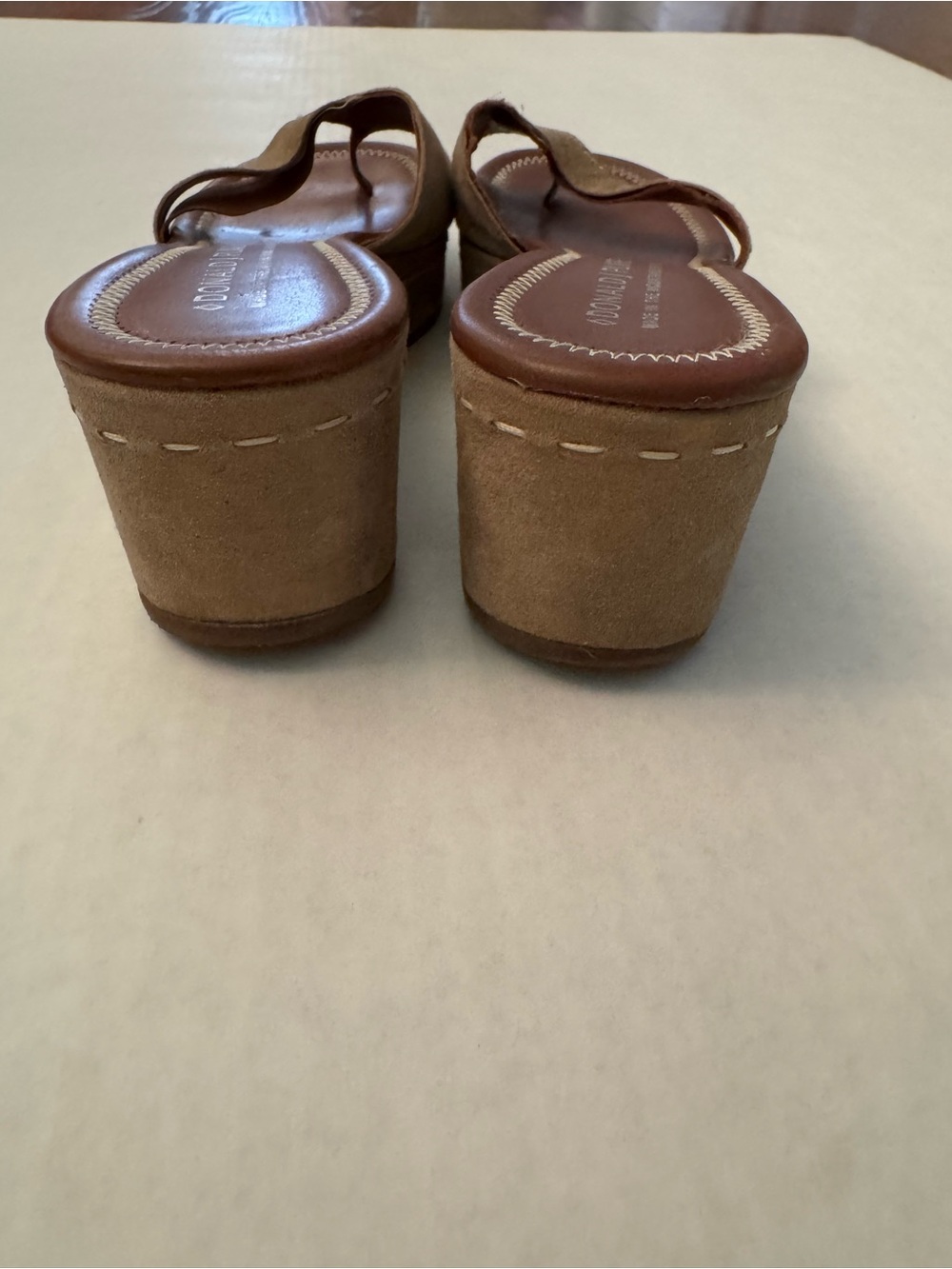 Donald J. Pliner Gold Leather Wedge Toe-Loop Mules - Picture 3 of 8